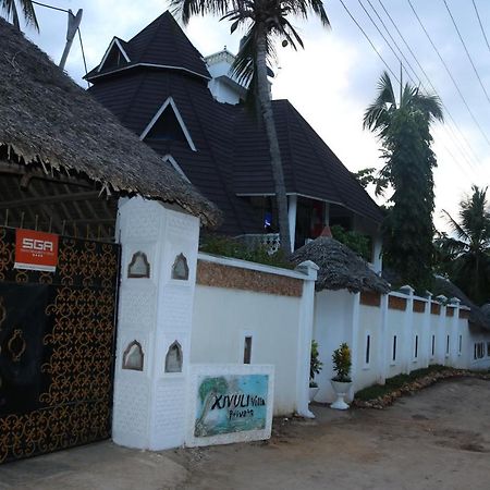 Room In Guest Room - A Wonderful Beach Property In Diani Beach Kenyaa Dream Holiday Place Mombaça Exterior foto