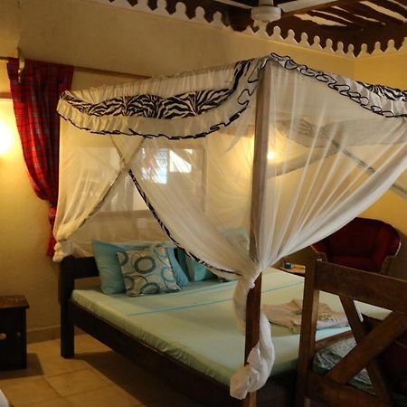 Room In Guest Room - A Wonderful Beach Property In Diani Beach Kenyaa Dream Holiday Place Mombaça Exterior foto