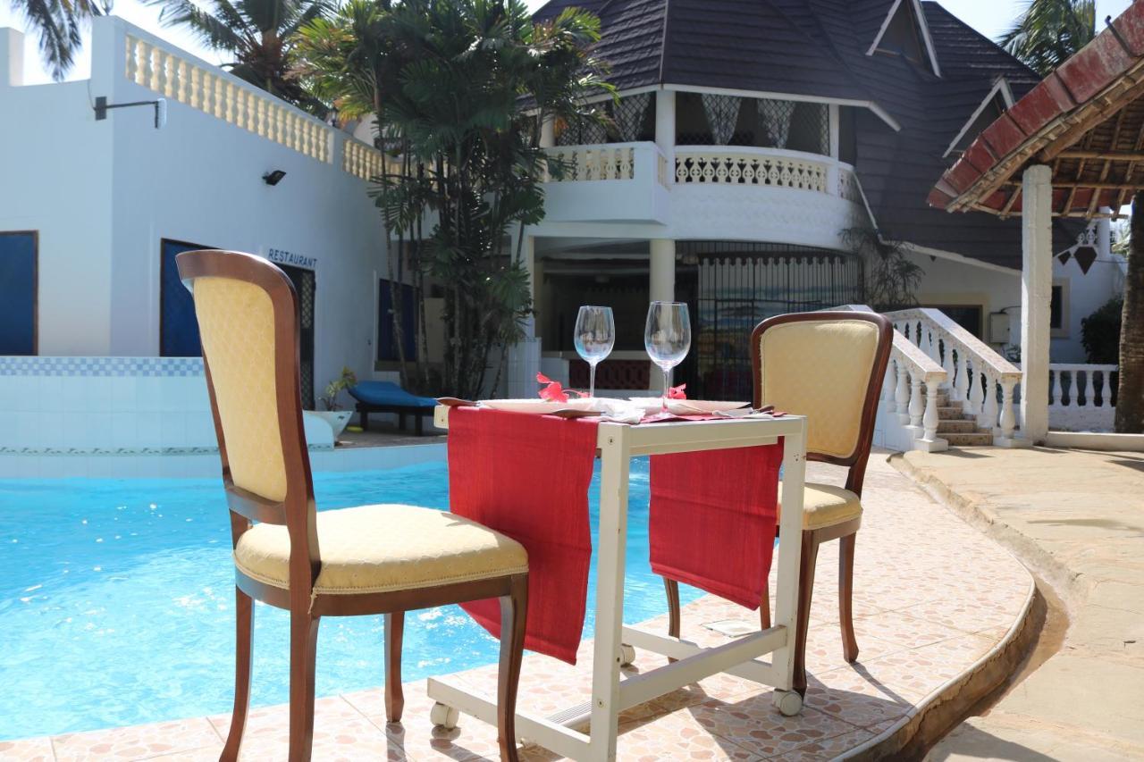 Room In Guest Room - A Wonderful Beach Property In Diani Beach Kenyaa Dream Holiday Place Mombaça Exterior foto